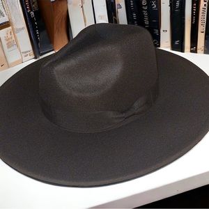 Black Felt Panama Hat